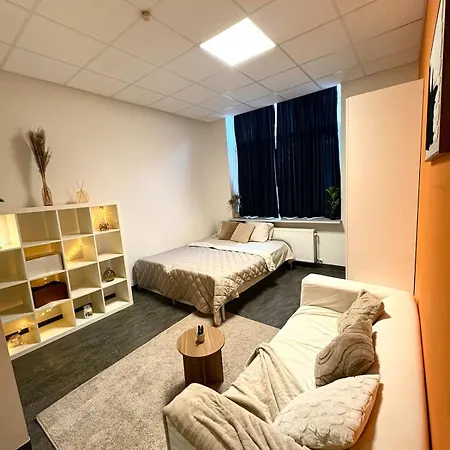 Centre *